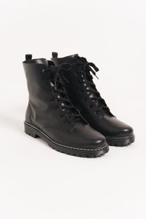 Coturno Essentials Preto