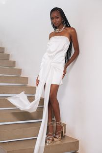 Vestido Curto de Cetim Jade Branco