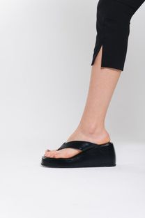 Chinelo Plataforma Acolchoado Preto