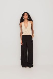 Calça Alfaiataria Ampla com Pregas Preta