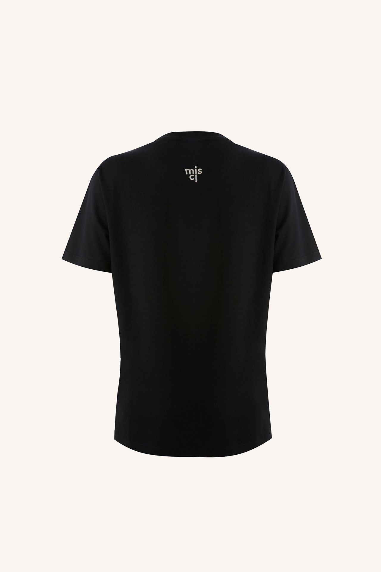 CAMISETA BRANDO PRETO | BLACK WHITE T-SHIRT