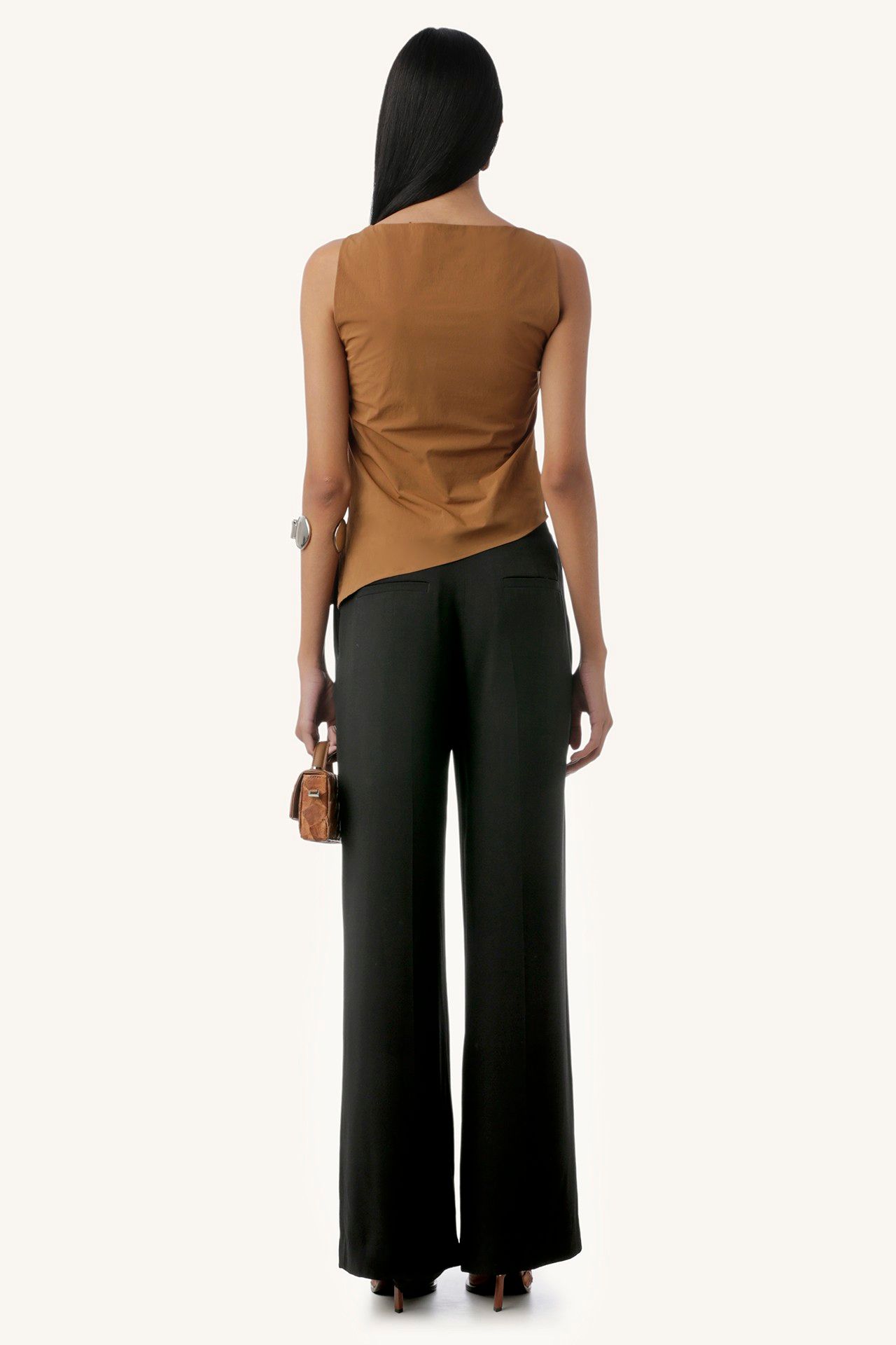 TOP DECOTE DEGAGE MARROM | BROWN DEGAGE NECKLINE TOP
