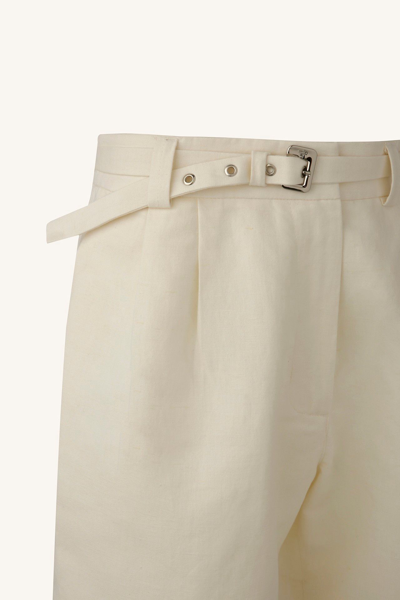 BERMUDA BUMERANGUE LINHO ALGODÃO OFF WHITE | BOOMERANG SHORTS LINEN COTTON OFF WHITE