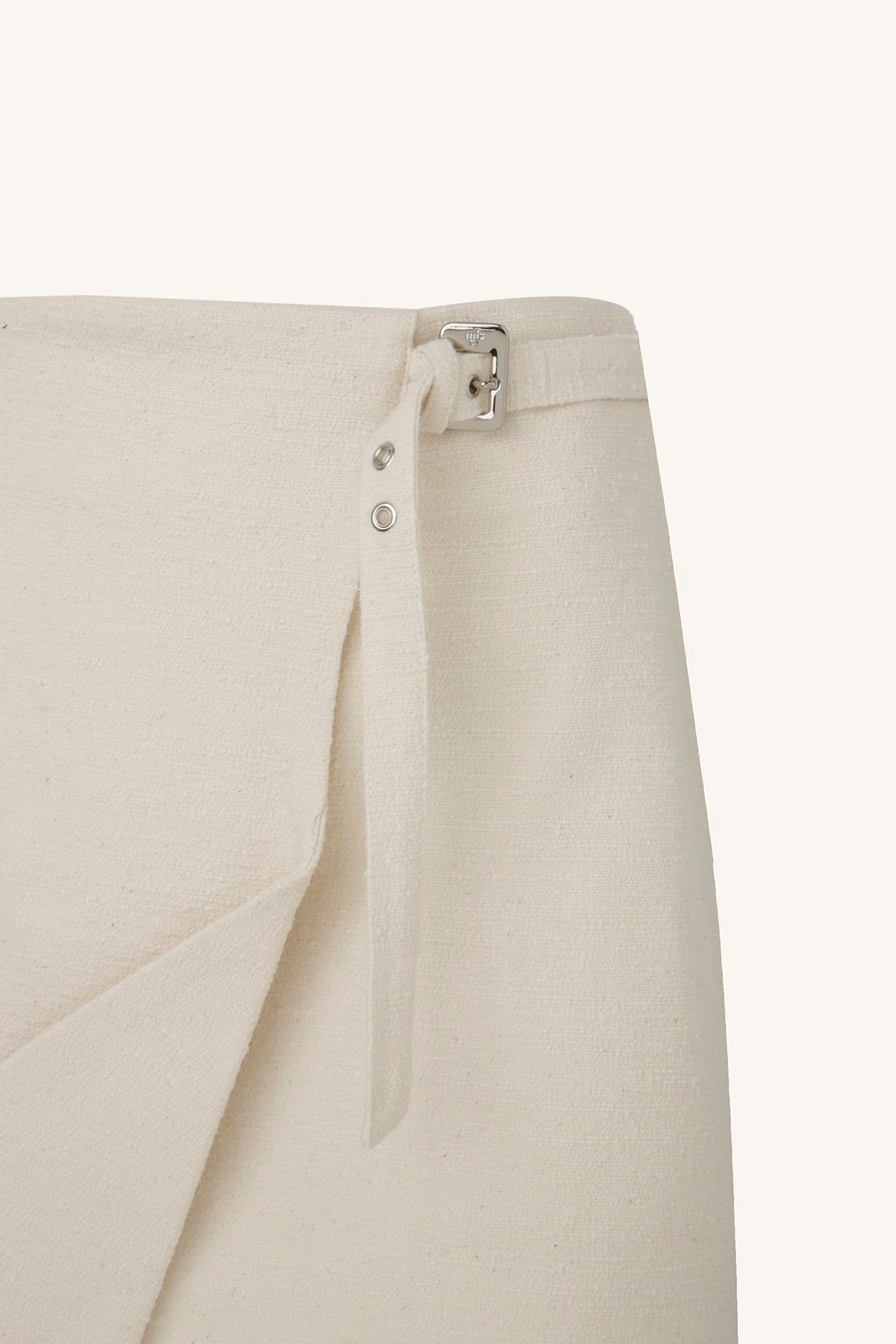 SAIA CURTA AIPIM OFF WHITE | OFF WHITE AIPIM MINI SKIRT