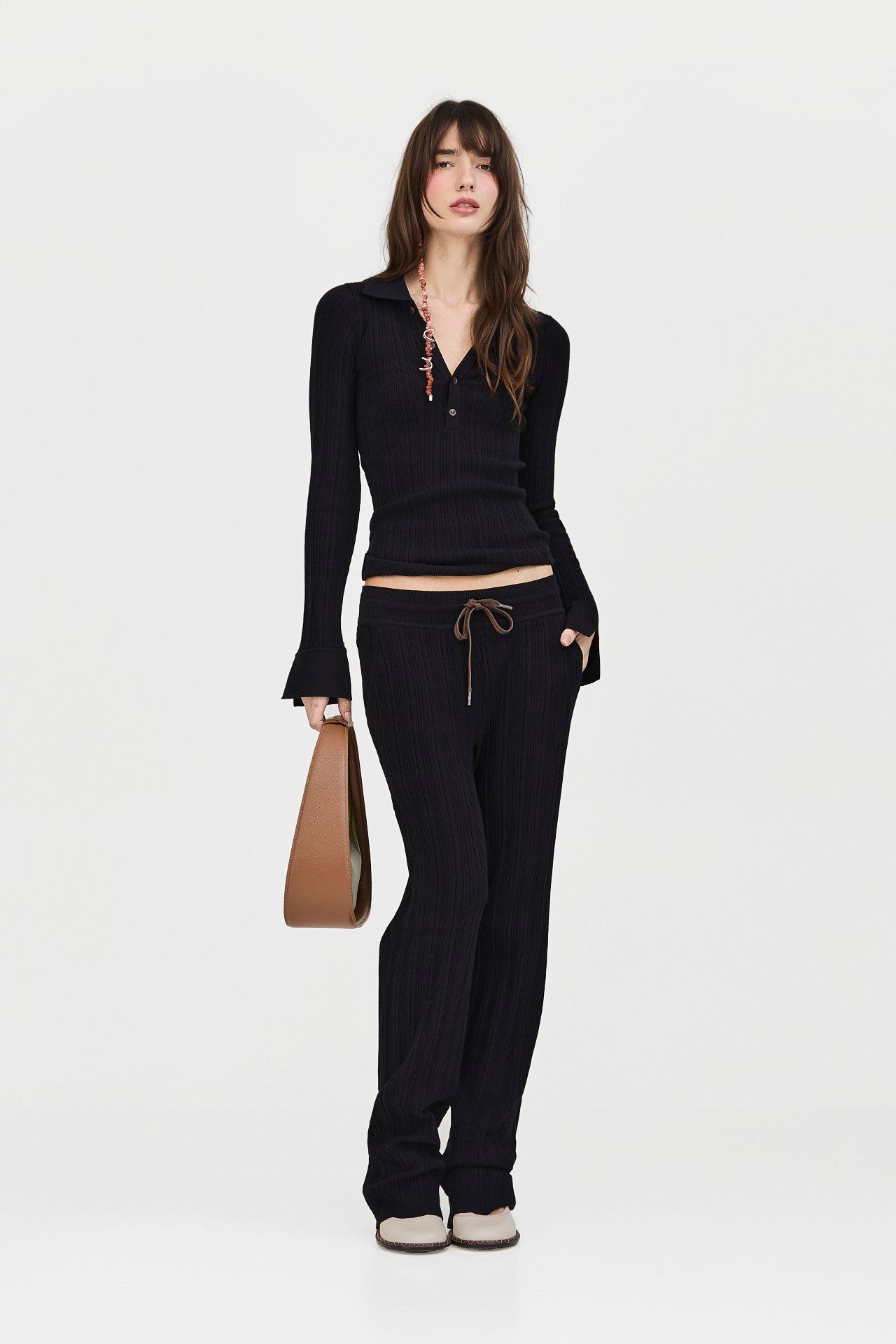 POLO MANGA LONGA ANA TRICOT PRETO | BLACK ANA KNIT LONG SLEEVE POLO SHIRT