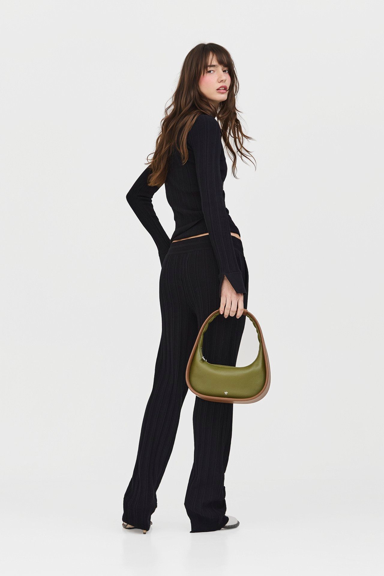 POLO MANGA LONGA ANA TRICOT PRETO | BLACK ANA KNIT LONG SLEEVE POLO SHIRT