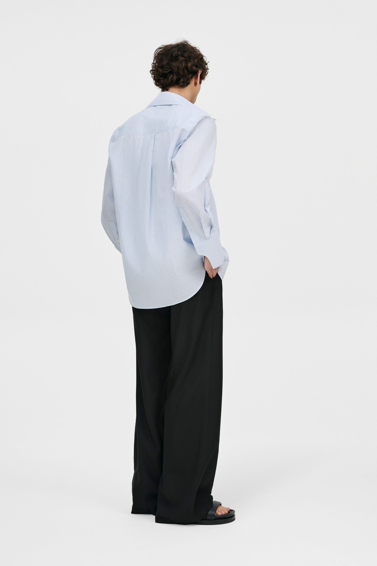 CAMISA MANGA LONGA USHUAIA LISTRADA AZUL CLARO | USHUAIA LIGHT BLUE STRIPED LONG-SLEEVED SHIRT