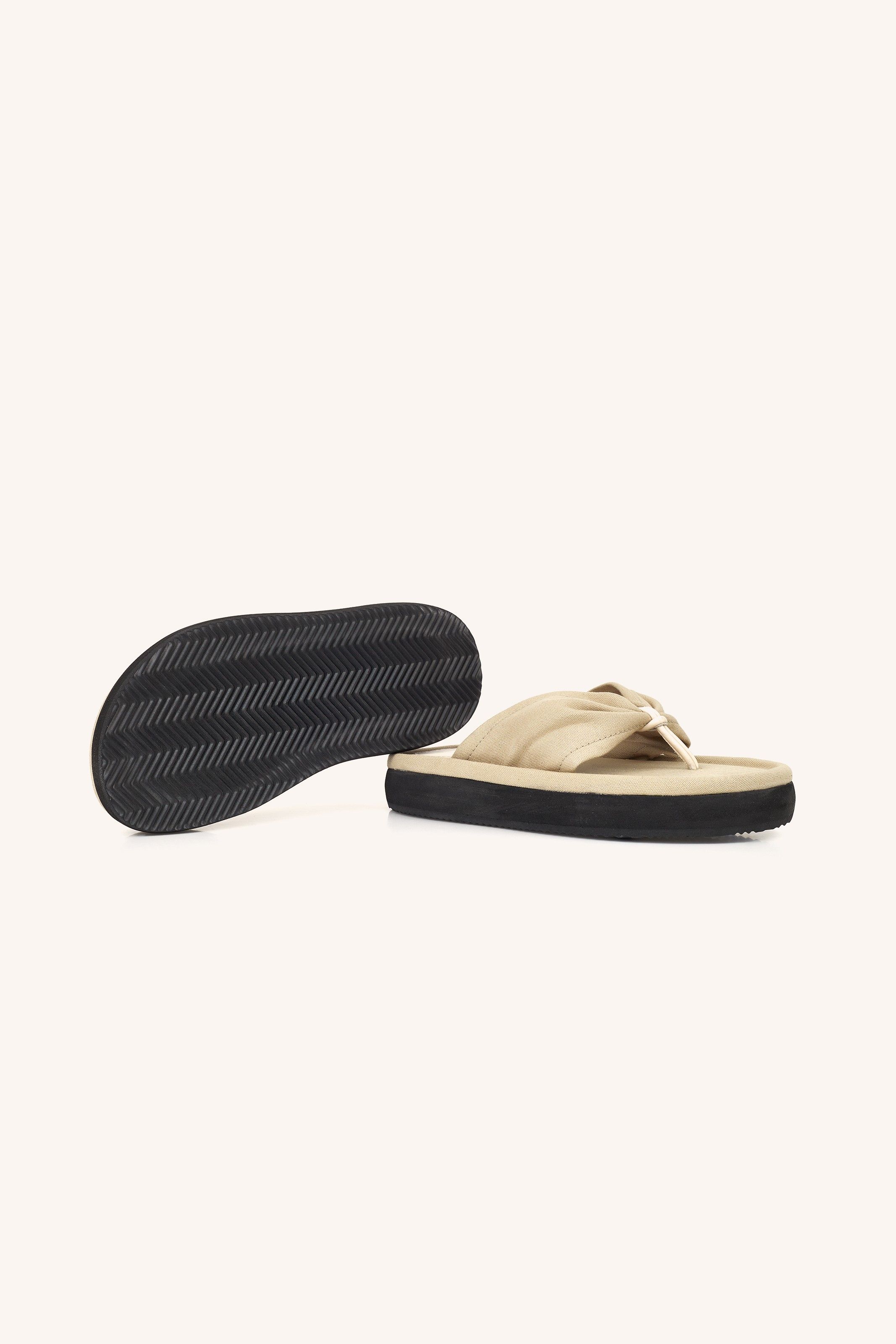 CHINELO LONA OFF WHITE | OFF WHITE CANVAS SLIPPERS