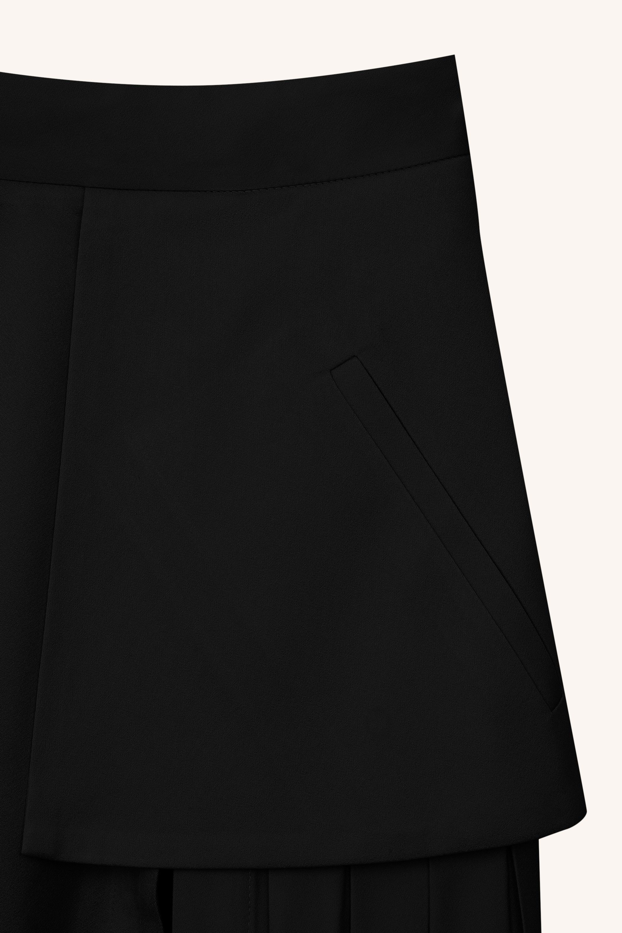 SAIA FUSCA PRETO | BLACK BEETLE SKIRT
