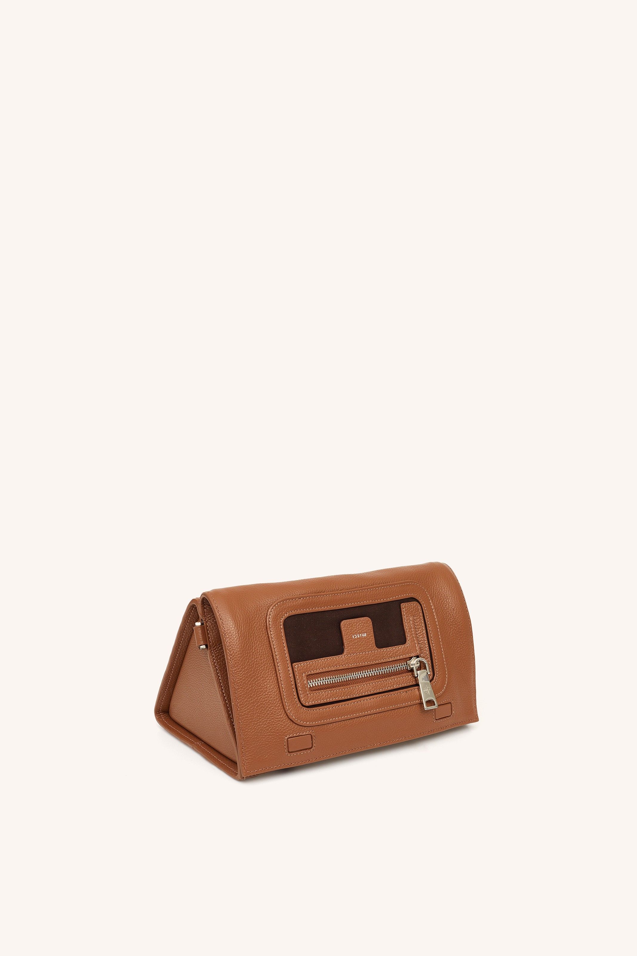 BOLSA MINI TRIÂNGULO PIRARUCU WHISKY | WHISKY PIRARUCU TRIANGLE MINI BAG