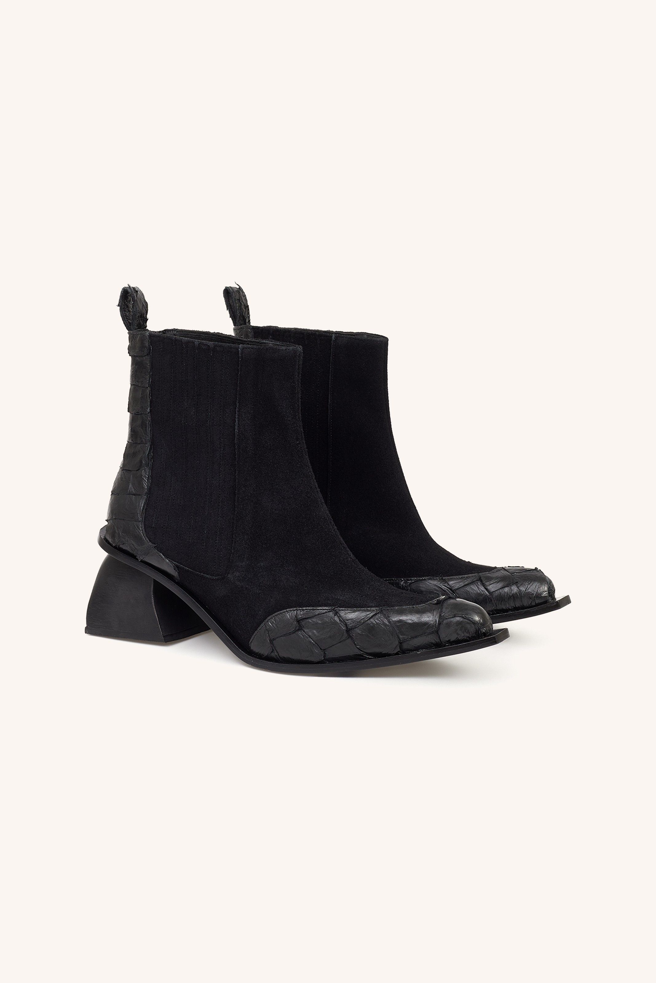BOTA PEÃO CAMURÇA PIRARUCU PRETO | BLACK PIRARUCU SUEDE WORK BOOTS