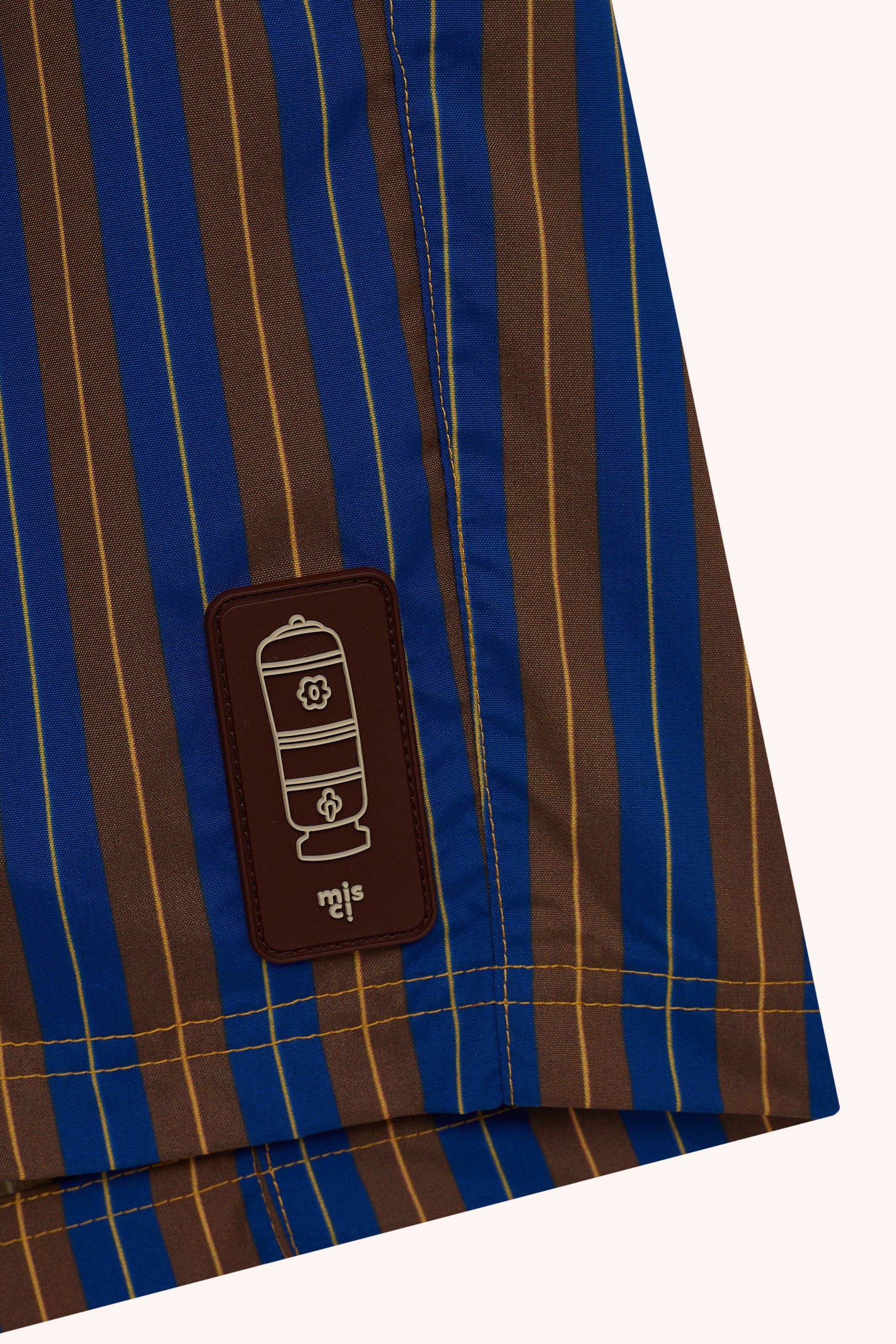 BERMUDA ÁGUA ESTAMPADA LISTRADO MARROM/AZUL | BROWN/BLUE STRIPED PRINTED WATER SHORTS