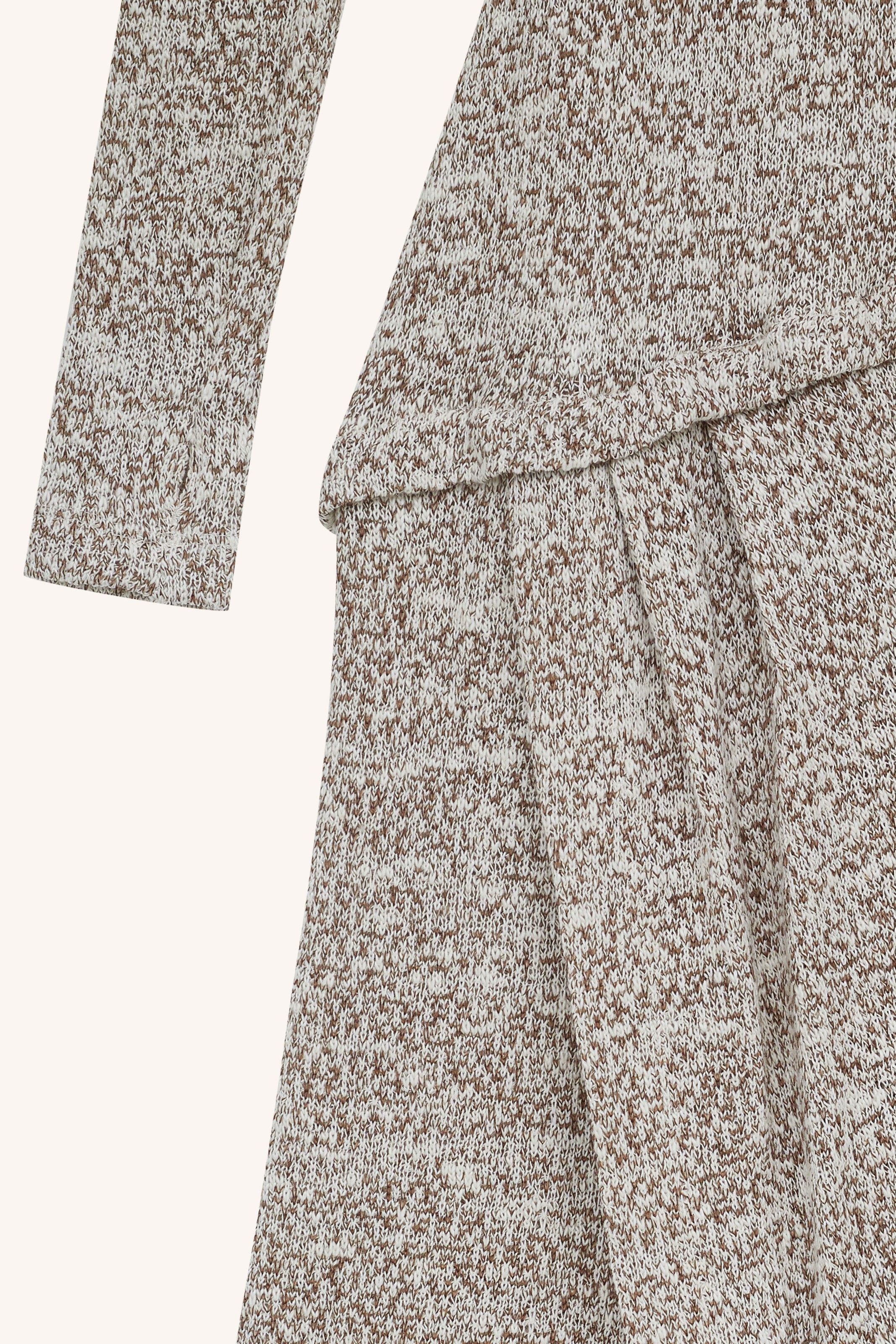 VESTIDO CLOSE FENILA MARROM | FENILA CLOSE BROWN DRESS