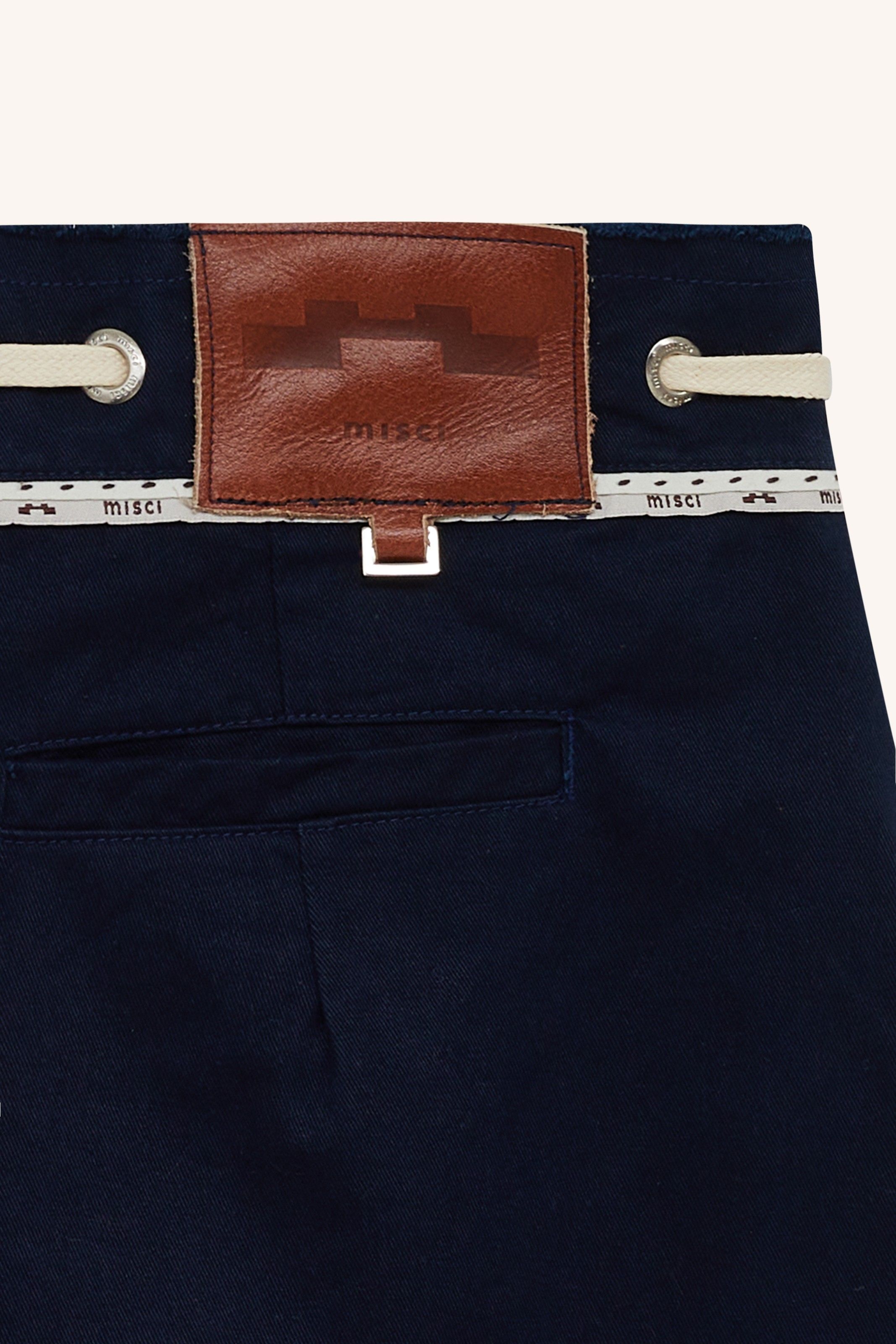 BERMUDA TERRA SARJA MARINHO CAFÉ | NAVY COFFEE TWILL SHORTS