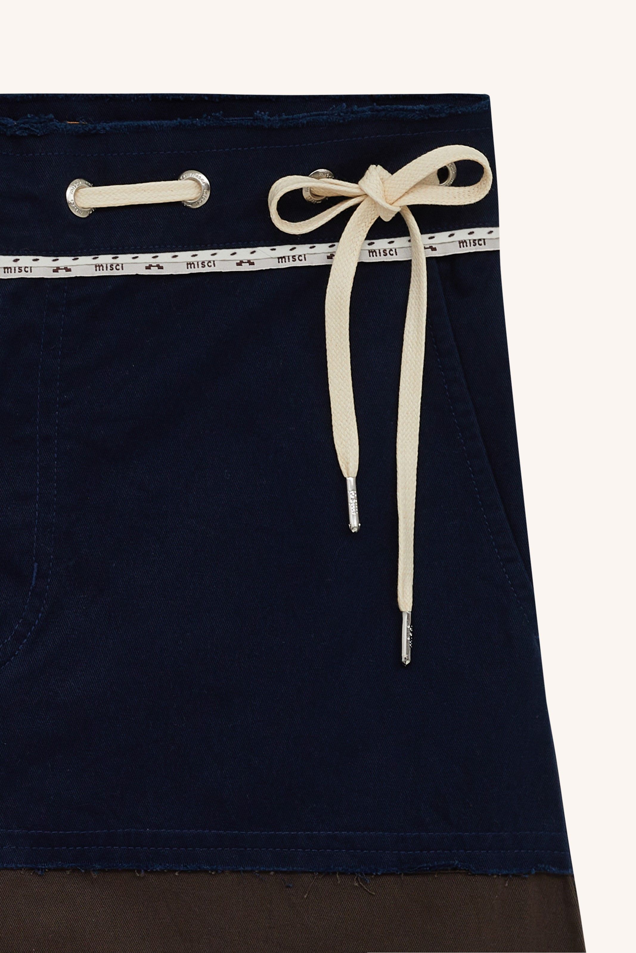 SAIA TERRA SARJA MARINHO CAFÉ | EARTH-TONE TWILL SKIRT