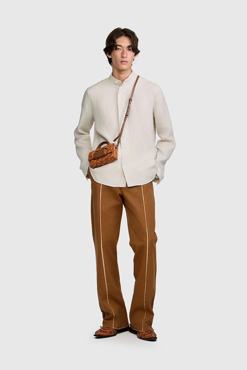 CALÇA RASGO SARJA CARAMELO BEGE | CARAMEL BEIGE DISTRESSED TWILL PANTS