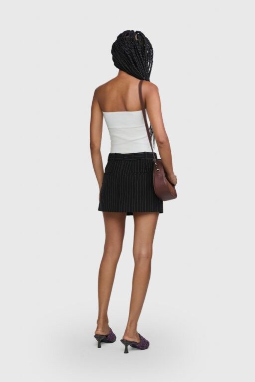 SAIA MINI CENA CREPE PRETO |  BLACK MINI SKIRT CREPE CENA