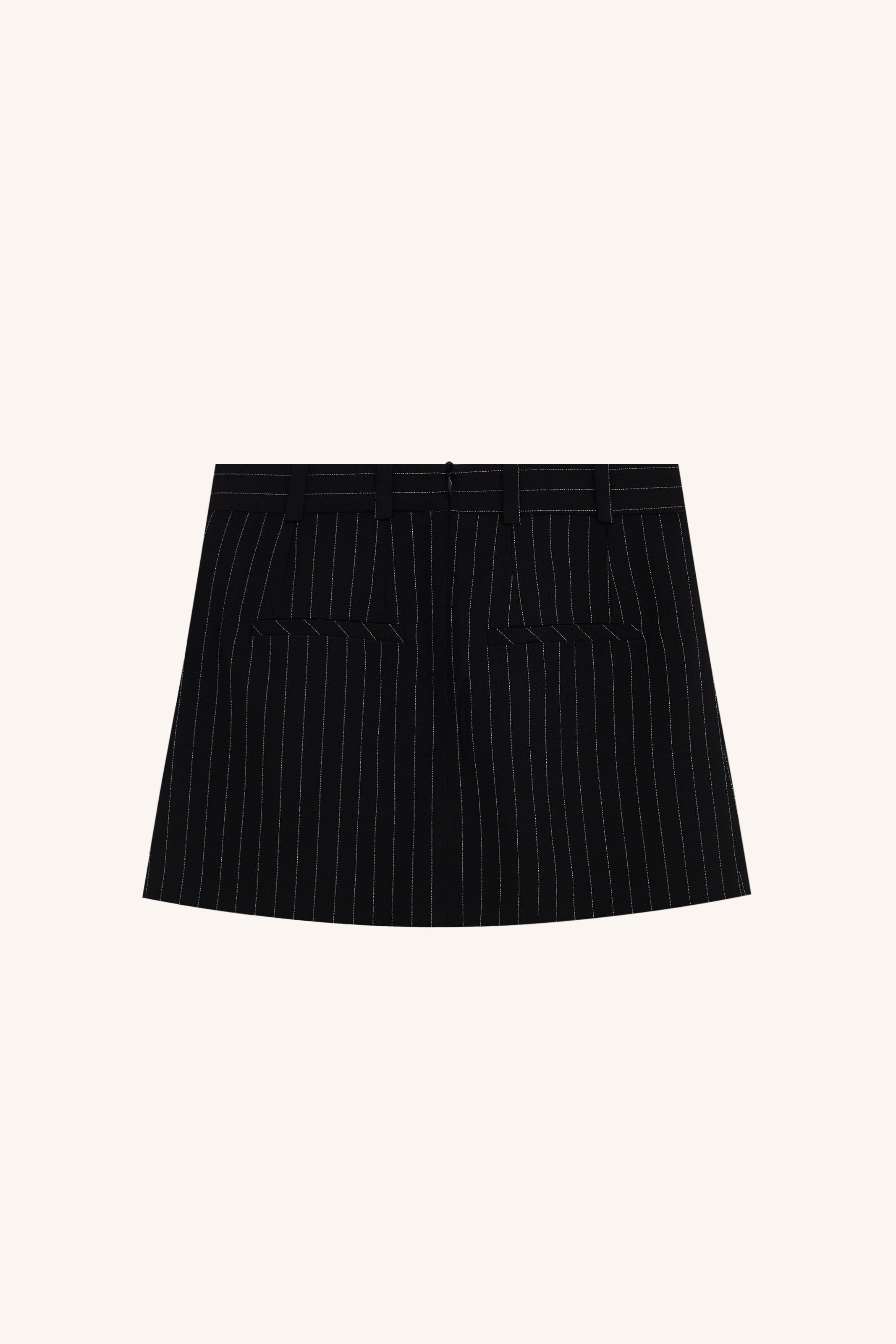 SAIA MINI CENA CREPE PRETO |  BLACK MINI SKIRT CREPE CENA