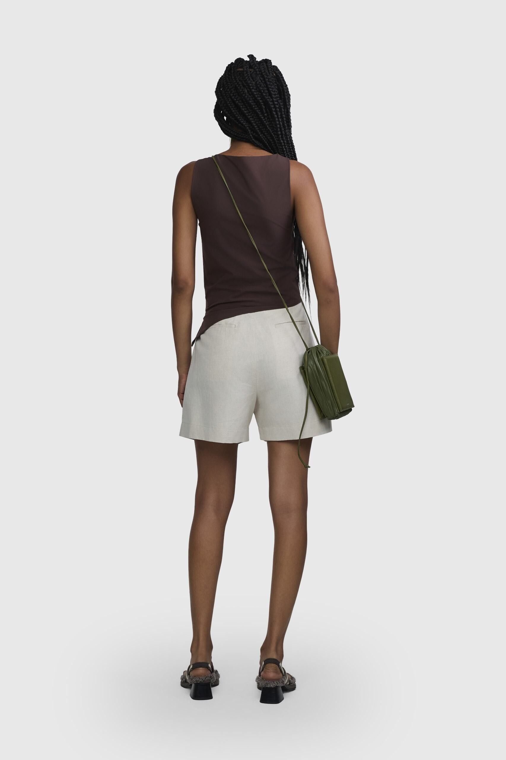 TOP DECOTE DEGAGE CAFÉ | COFFEE DEGAGE NECKLINE TOP