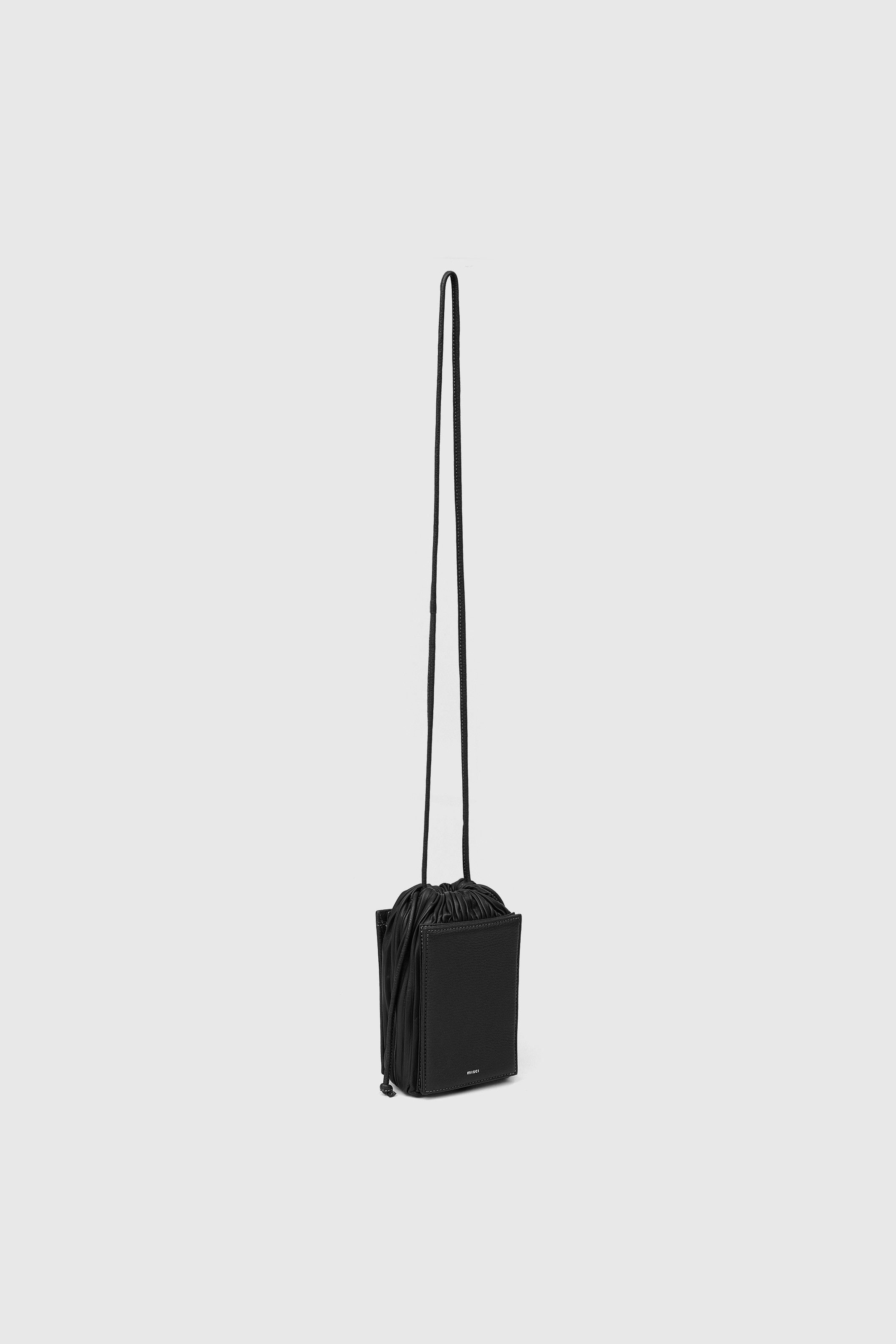 BOLSA SANFONINHA PLISSADA PRETA |  BLACK SANFONINHA BAG