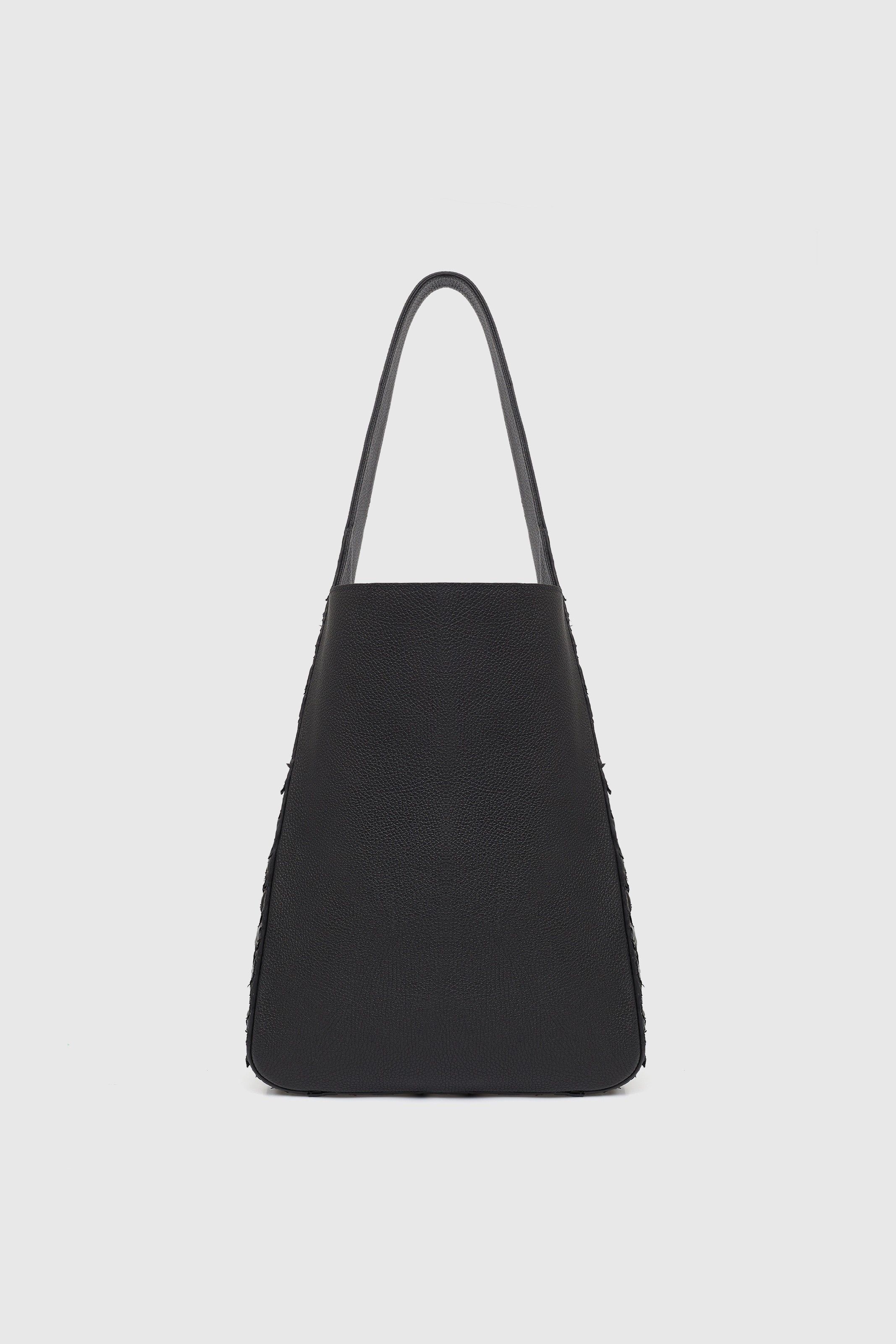 BOLSA MOQUECA DE PIRARUCU PRETA | MOQUECA DE PIRARUCU BAG BLACK