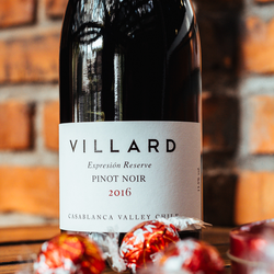 Villard Reserve Expresión Pinot Noir 2018 (750ml)