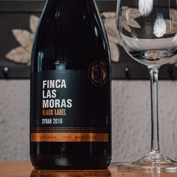 Las Moras Black Label Syrah 2019 (750ml)