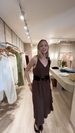VESTIDO CREPE CHIFFON BOTÃO MIDI ALÇA