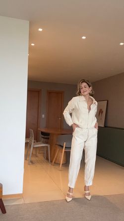 CALÇA LAISE BRISE PREGA BARRA CENOURA