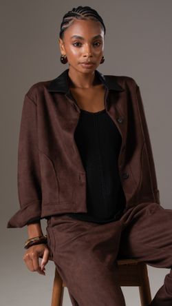JAQUETA SCUBA SUEDE BOTÃO