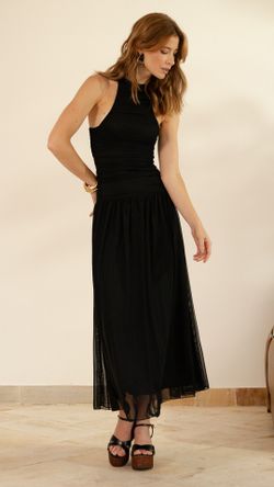 VESTIDO TULE URBAN DRAPEADO S/ MANGA LONGUETE