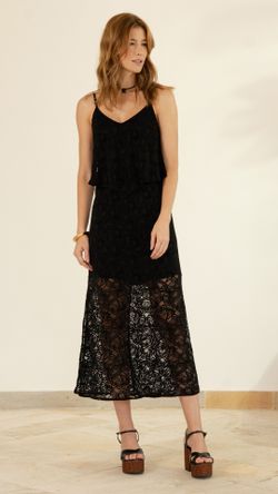 VESTIDO RENDA FRANCESA BABADO ALÇA MIDI