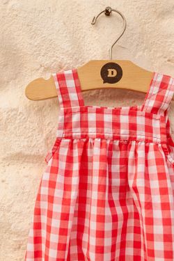 Jardineira Infantil Bebê Menina Xadrez Vichy Vermelha