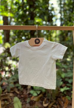 Camiseta Infantil Bebê Menino Básica Off White