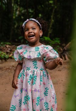 Vestido Infantil Menina Estampa Jardim das Borboletas