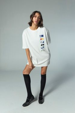camiseta regular azulejos Athos Bulcão edição limitada off