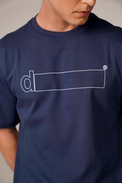 camiseta regular d! tarja marinho