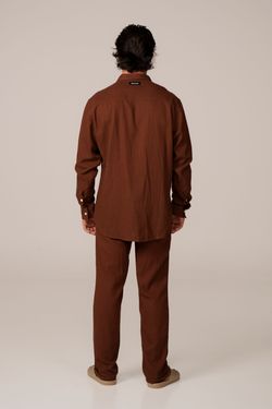 camisa linho manga longa marrom