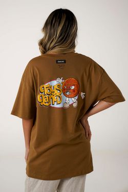 camiseta regular toysland caqui