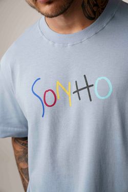 camiseta over box sonho azul