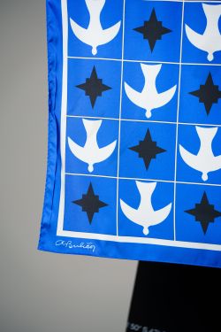 lenço igrejinha Athos Bulcão azul