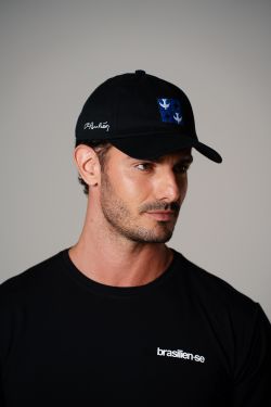 boné igrejinha Athos Bulcão preto