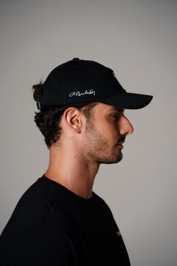 boné igrejinha Athos Bulcão preto