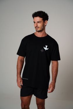 camiseta regular igrejinha Athos Bulcão preto