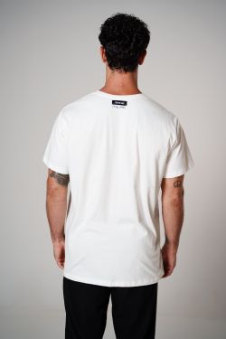 camiseta igrejinha bolso 2026 off