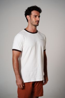 camiseta bicolor dane-se est gola marrom off