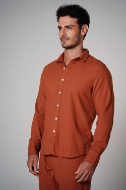 camisa manga longa viscolinho caramelo