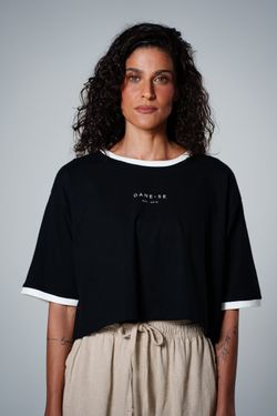 cropped bicolor dane-se est preto