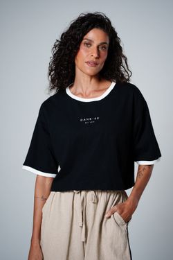 cropped bicolor dane-se est preto