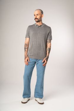 polo tricot egipcio cinza